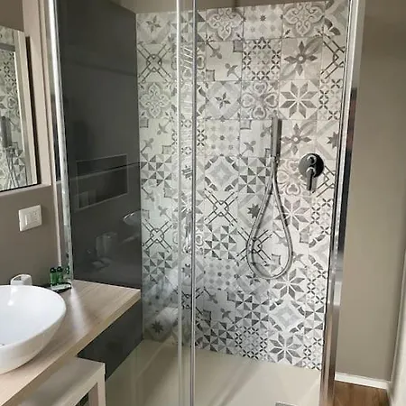 Cucchiari 8b Apartment *